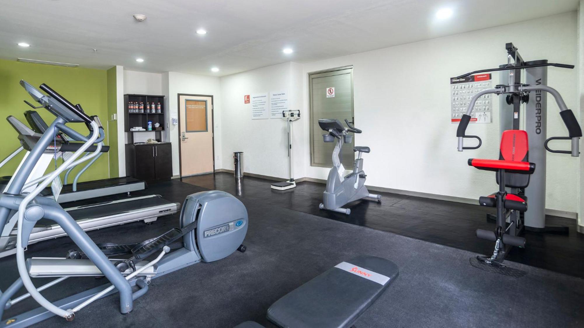 Holiday Inn Express Xalapa By Ihg Bagian luar foto