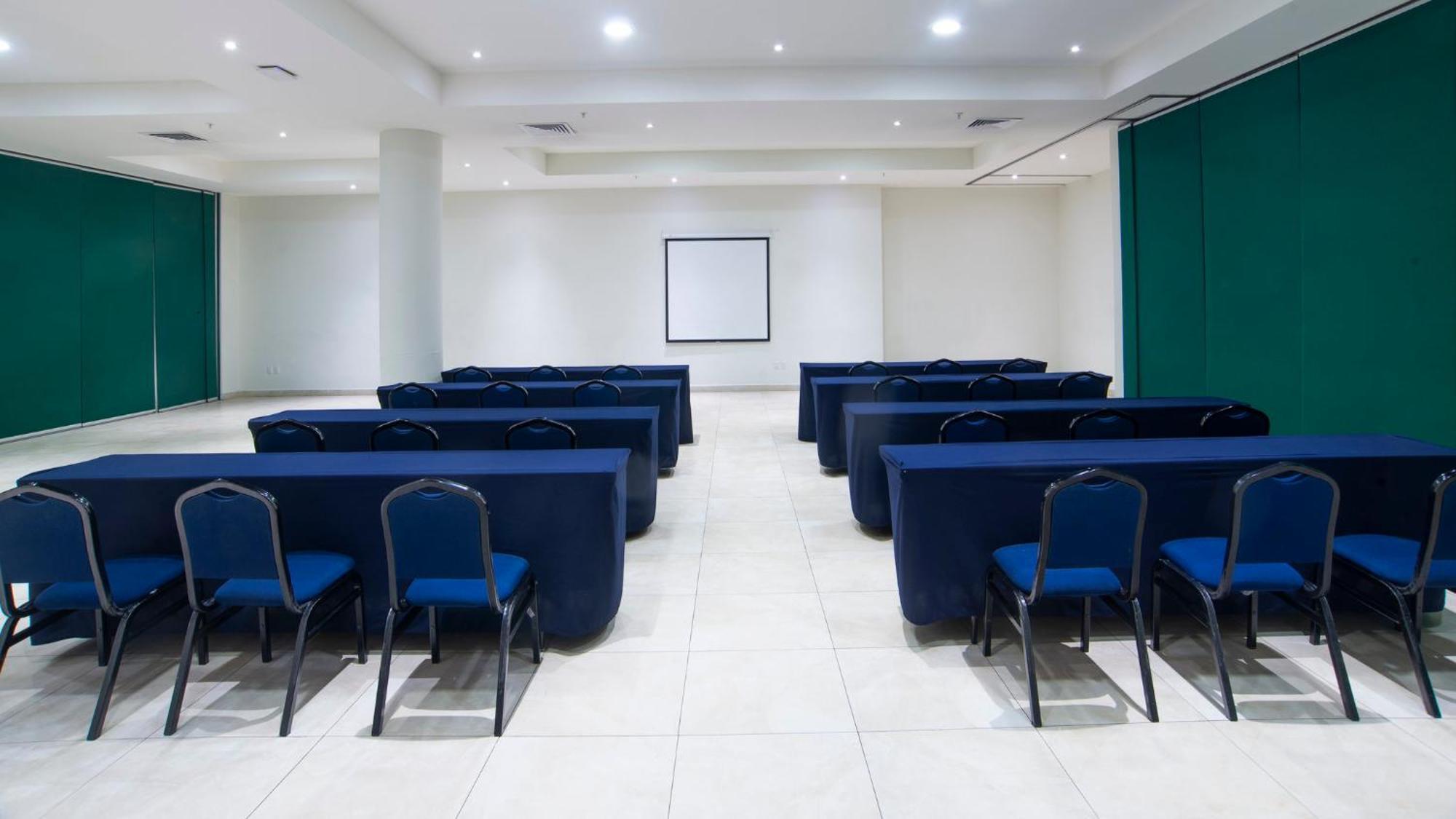 Holiday Inn Express Xalapa By Ihg Bagian luar foto